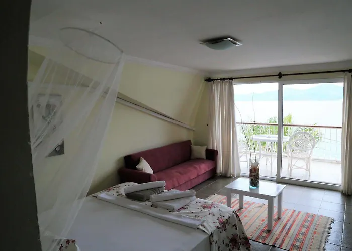 Szálloda Dolphin 3*